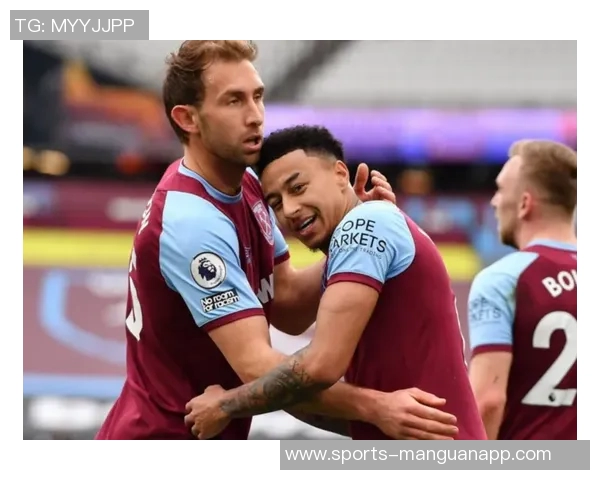 上海球迷酒店守候林加德成功获得全套签名留念 上海球迷酒店守候林加德成功获得全套签名留念