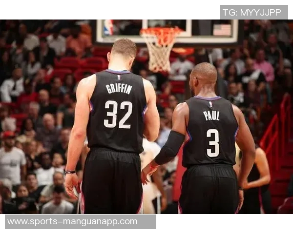 保罗期待与格里芬等人共同退役球衣在快船的荣耀时刻 保罗期待与格里芬等人共同退役球衣在快船的荣耀时刻