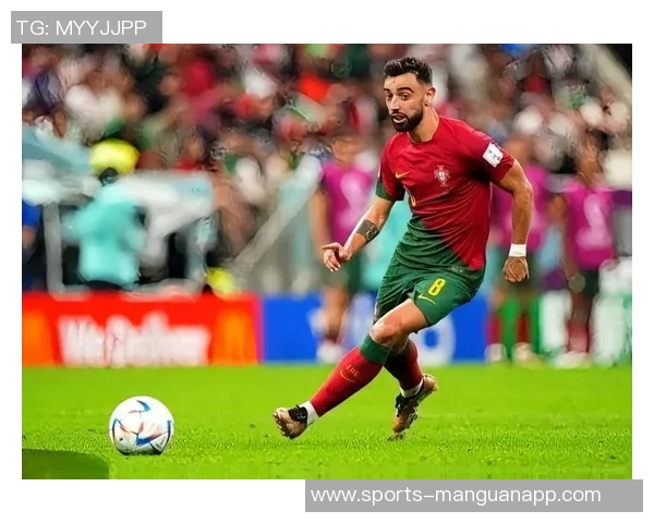 B费庆祝曼联生涯300场里程碑分享精彩瞬间与球迷共庆荣耀时刻 B费庆祝曼联生涯300场里程碑分享精彩瞬间与球迷共庆荣耀时刻