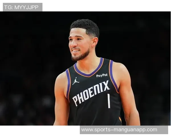 布克创历史新高前八场场均30分5助攻命中率超五成三分命中率达四成 布克创历史新高前八场场均30分5助攻命中率超五成三分命中率达四成