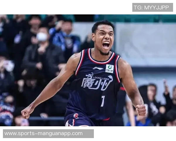 同曦官博庆祝祝铭震29岁生日并宣布今夏续约顶薪计划 同曦官博庆祝祝铭震29岁生日并宣布今夏续约顶薪计划